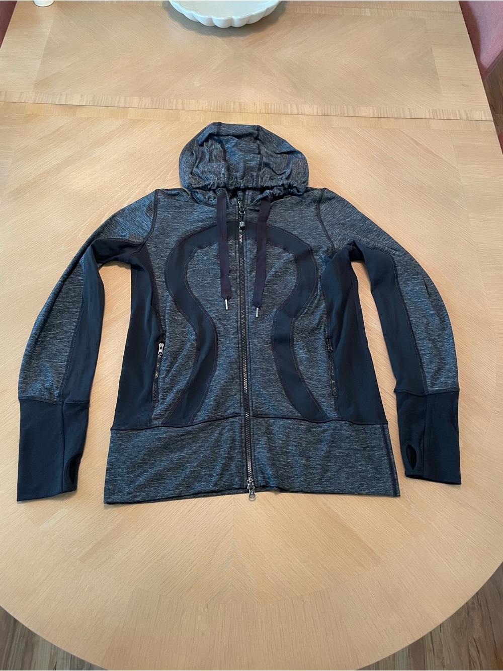 lululemon athletica Women's Gray and Black Hooded Zip Jacket 10